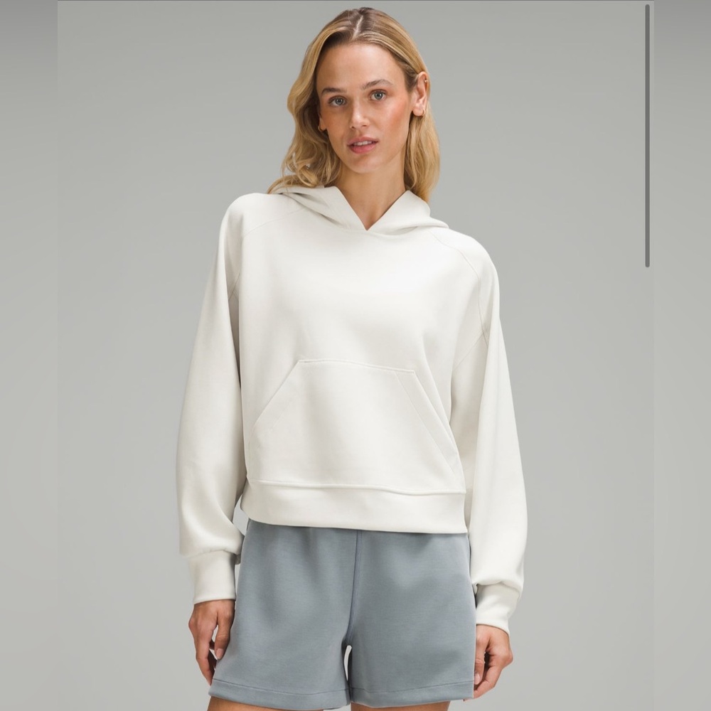 NWT Lululemon Softstreme Hoodie Bone Size 4